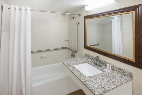 Days Inn by Wyndham Little Rock/Medical Center image 19