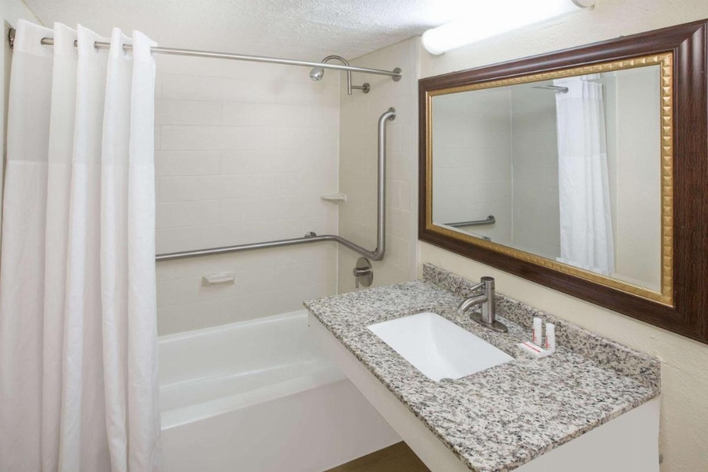 Days Inn by Wyndham Little Rock/Medical Center Image 32